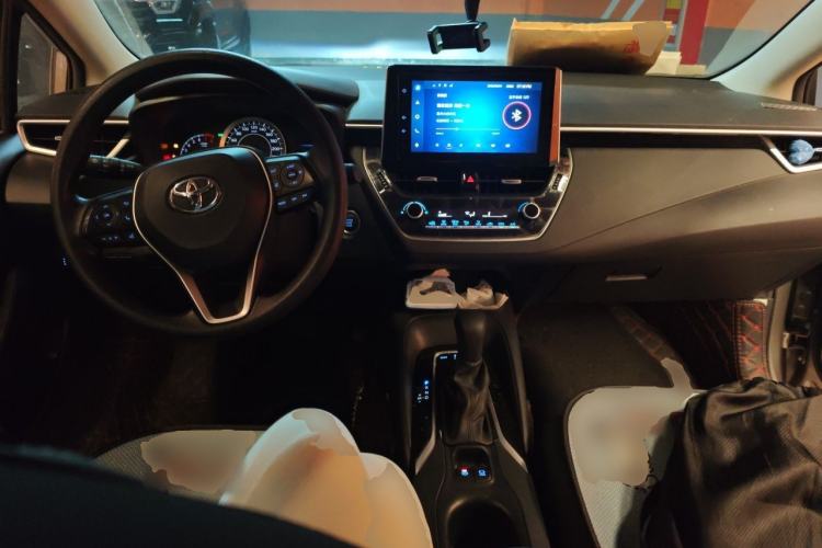Used Toyota Corolla 2021 TNGA 1.5L CVT Elite Edition Center Console