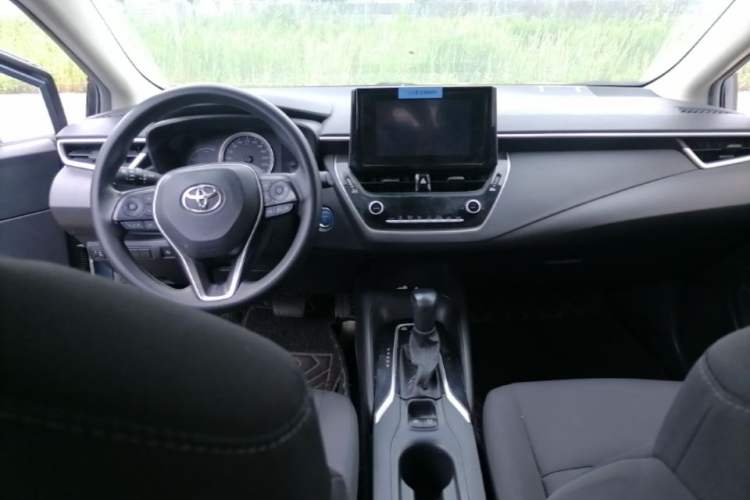 Used Toyota Corolla 2021 Dual-Engine 1.8L E-CVT Pioneer Edition Center Console