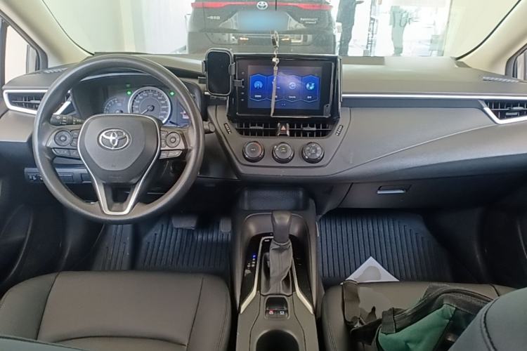 Used Toyota Corolla 2021 1.2T S-CVT Pioneer Edition Center Console