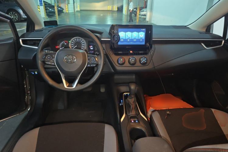 Used Toyota Corolla 2021 1.2T S-CVT Pioneer PLUS Edition Center Console