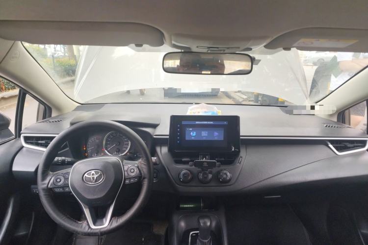Used Toyota Corolla 2021 1.2T S-CVT Pioneer PLUS Edition Center Console