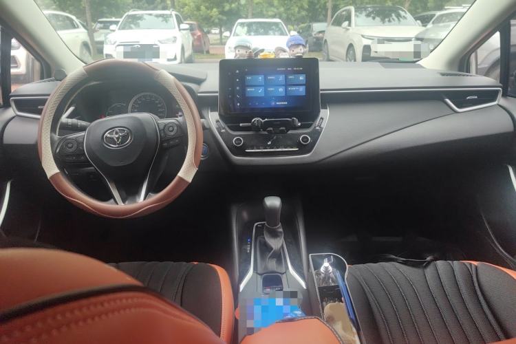 Used Toyota Corolla 2021 Dual-Motor 1.8L E-CVT Elite Edition Center Console