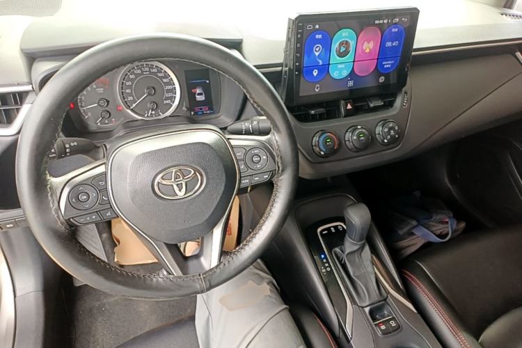Used Toyota Corolla 2021 1.2T S-CVT Pioneer Edition Center Console