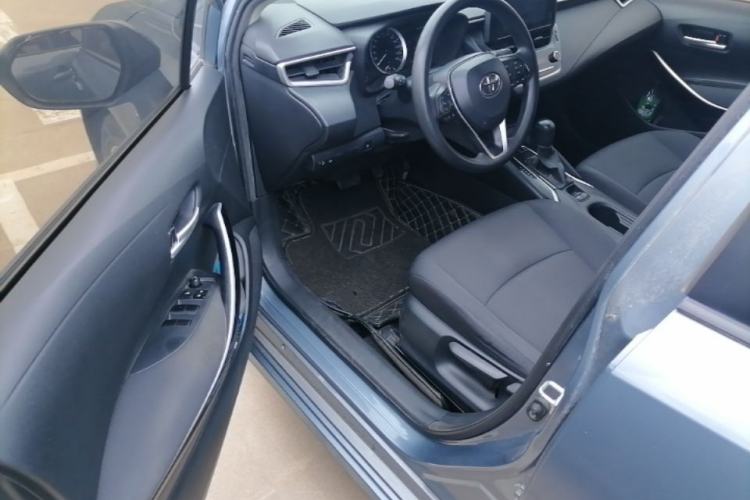 Used Toyota Corolla 2021 Dual-Engine 1.8L E-CVT Pioneer Edition Driver Seat