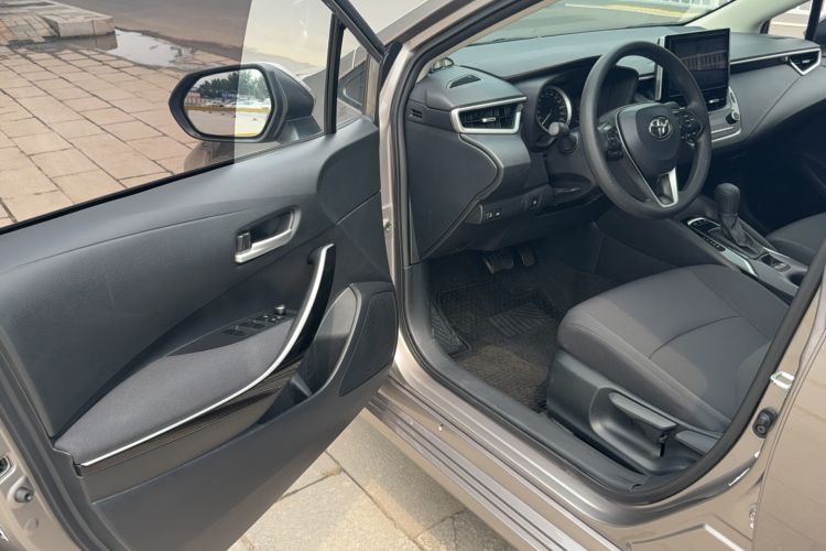 Used Toyota Corolla 2021 Dual-Motor 1.8L E-CVT Elite Edition Driver Seat