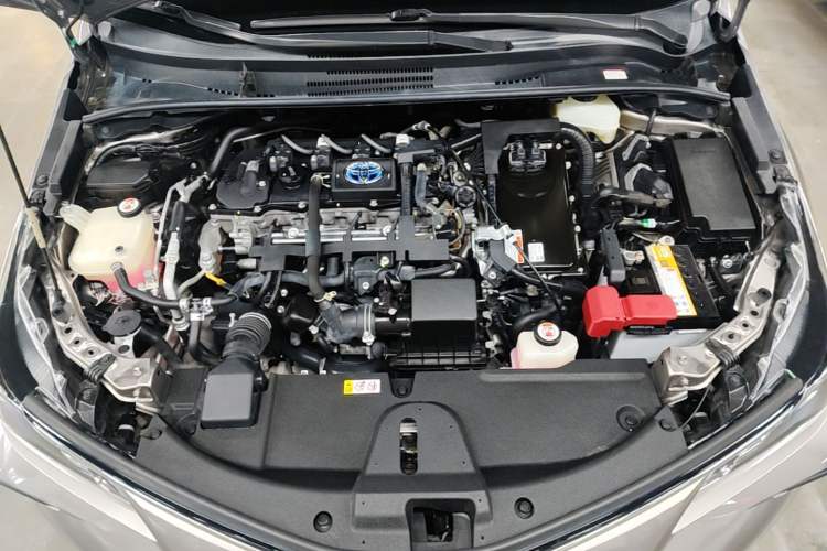 Used Toyota Corolla 2021 Dual-Motor 1.8L E-CVT Elite Edition Engine Bay