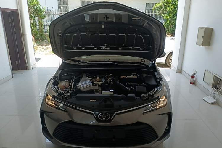 Used Toyota Corolla 2021 1.2T S-CVT Pioneer Edition Engine Bay