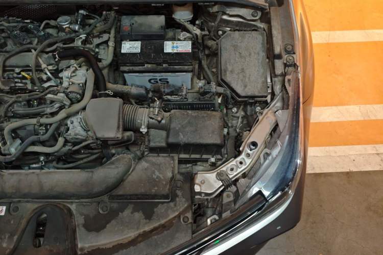 Used Toyota Corolla 2021 TNGA 1.5L CVT Elite Edition Engine Bay Left