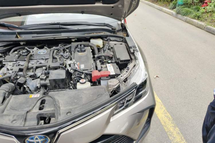 Used Toyota Corolla 2021 Dual-Motor 1.8L E-CVT Elite Edition Engine Bay Left