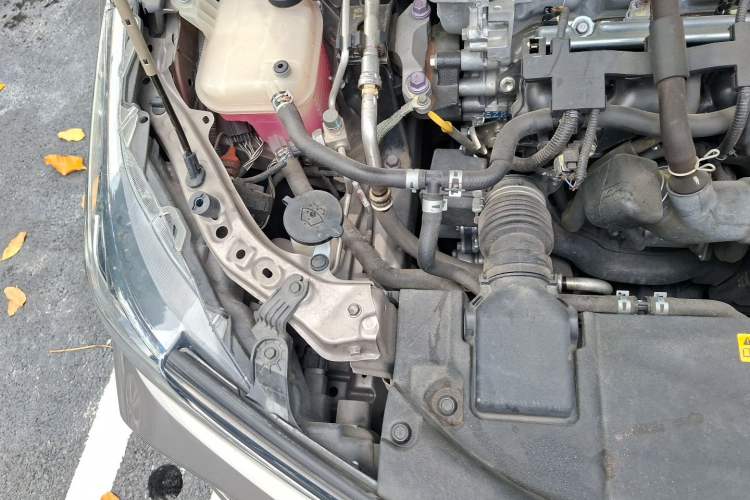 Used Toyota Corolla 2021 Dual-Motor 1.8L E-CVT Elite Edition Engine Bay Right