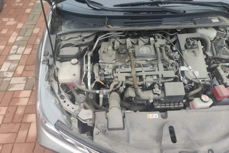 Used Toyota Corolla 2021 Dual-Motor 1.8L E-CVT Elite Edition Engine Bay Right