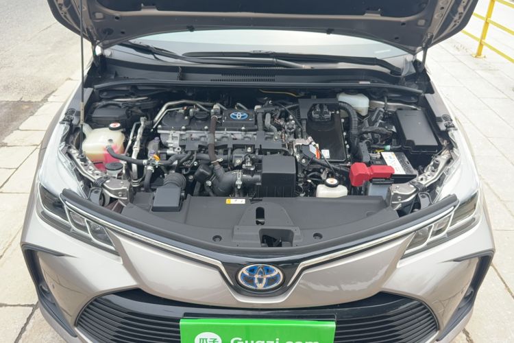 Used Toyota Corolla 2021 Dual-Motor 1.8L E-CVT Elite Edition Engine Bay