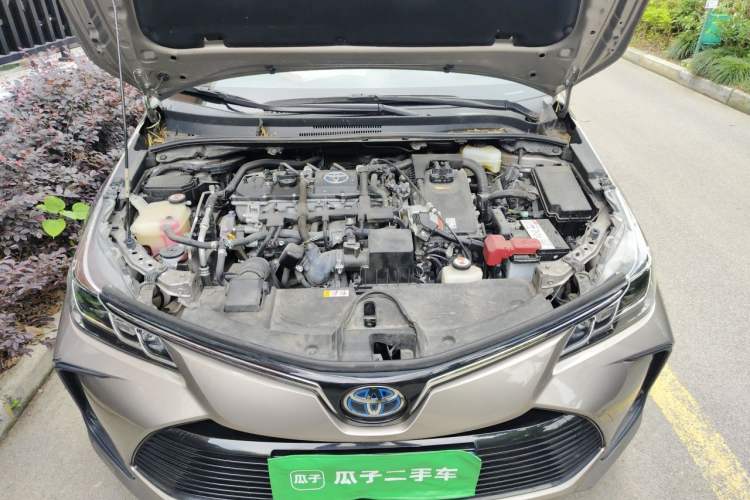 Used Toyota Corolla 2021 Dual-Motor 1.8L E-CVT Elite Edition Engine Bay