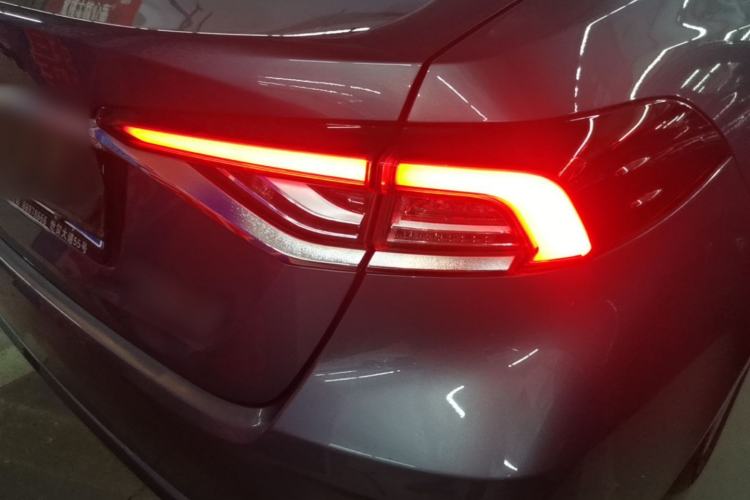 Used Toyota Corolla 2021 Dual-Motor 1.8L E-CVT Elite Edition Exterior 3
