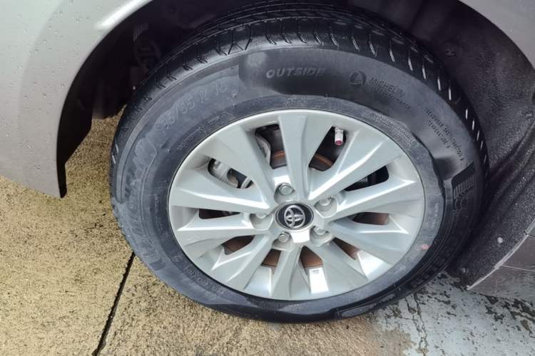 Used Toyota Corolla 2021 Dual-Engine 1.8L E-CVT Pioneer Edition Exterior 3