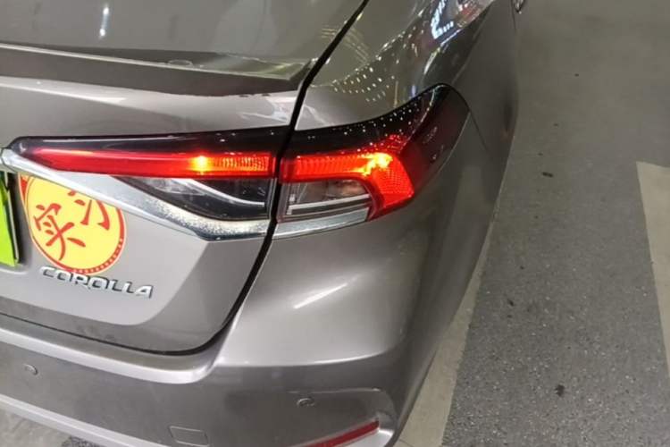 Used Toyota Corolla 2021 TNGA 1.5L CVT Elite Edition Exterior 3