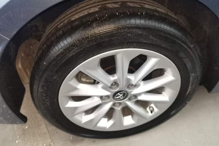 Used Toyota Corolla 2021 Dual-Motor 1.8L E-CVT Elite Edition Exterior 5