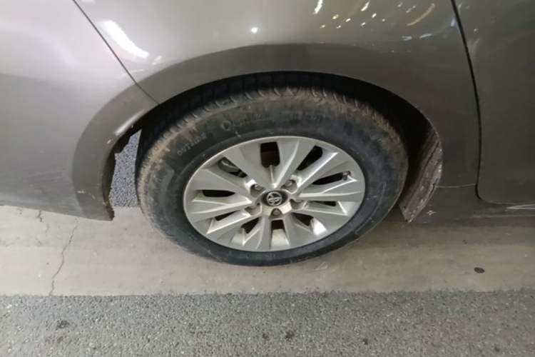 Used Toyota Corolla 2021 TNGA 1.5L CVT Elite Edition Exterior 5