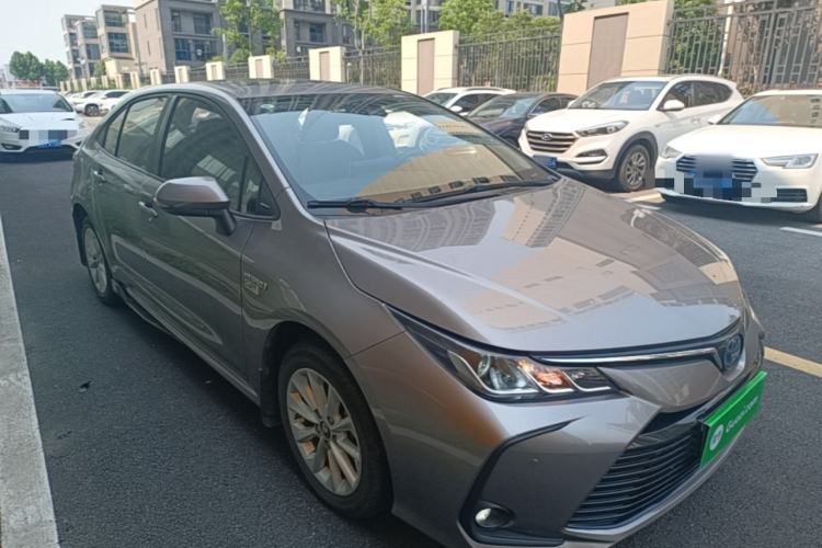 Used Toyota Corolla 2021 Dual-Motor 1.8L E-CVT Elite Edition Front Right 45 Deg