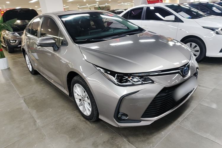 Used Toyota Corolla 2021 Dual-Motor 1.8L E-CVT Elite Edition Front Right 45 Deg