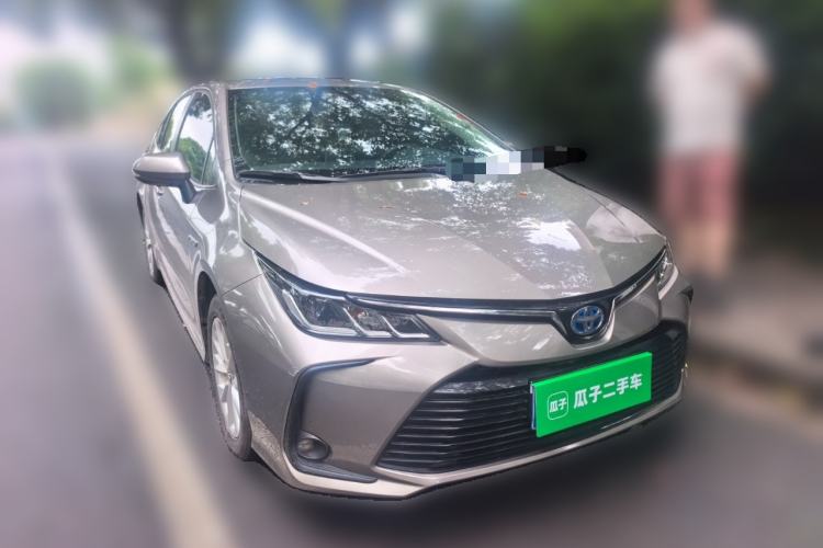 Used Toyota Corolla 2021 Dual-Motor 1.8L E-CVT Elite Edition Front Right 45 Deg