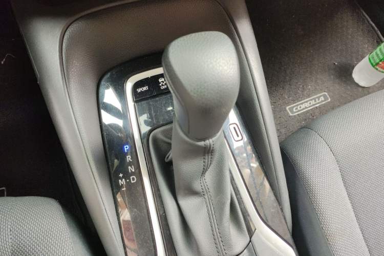 Used Toyota Corolla 2021 1.2T S-CVT Pioneer Edition Gear Lever