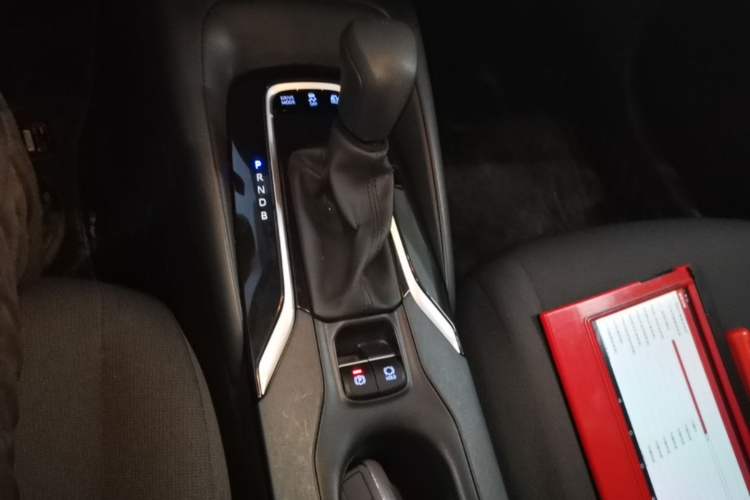 Used Toyota Corolla 2021 Dual-Motor 1.8L E-CVT Elite Edition Gear Lever