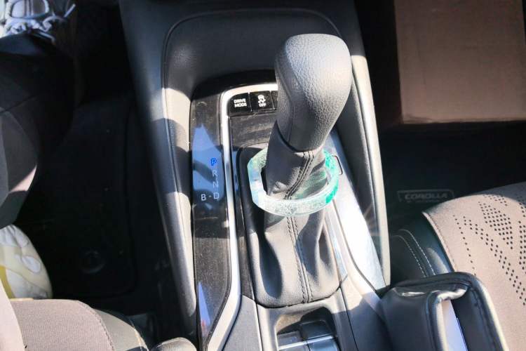 Used Toyota Corolla 2021 Dual-Motor 1.8L E-CVT Elite Edition Gear Lever
