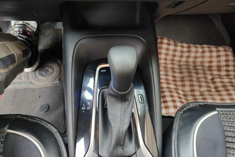 Used Toyota Corolla 2021 1.2T S-CVT Pioneer Edition Gear Lever