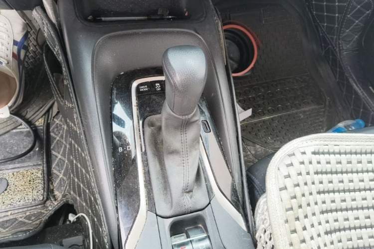 Used Toyota Corolla 2021 Dual-Motor 1.8L E-CVT Elite Edition Gear Lever