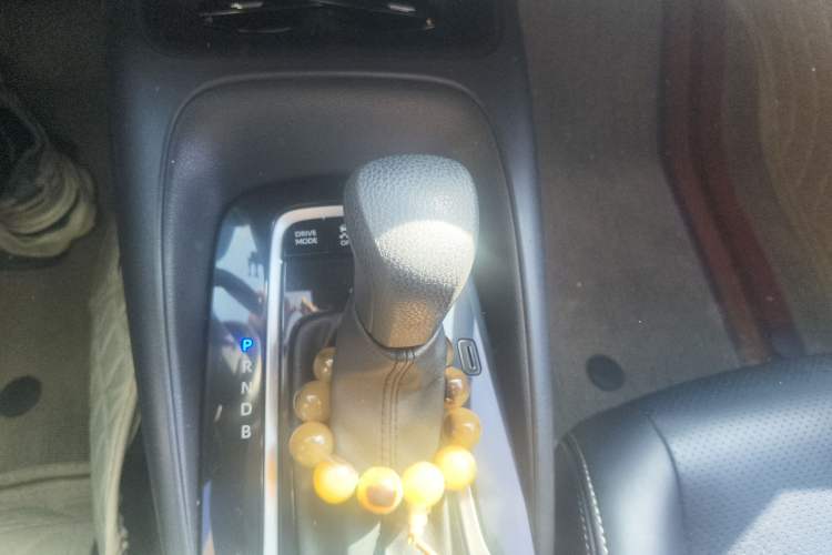 Used Toyota Corolla 2021 Dual-Motor 1.8L E-CVT Elite Edition Gear Lever