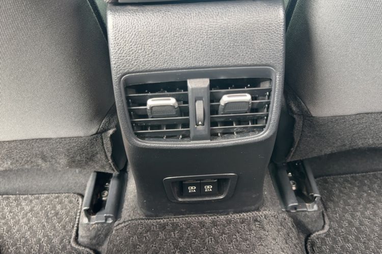 Used Toyota Corolla 2021 Dual-Motor 1.8L E-CVT Elite Edition Interior 1