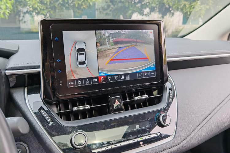 Used Toyota Corolla 2021 1.2T S-CVT Luxury Edition Interior 3
