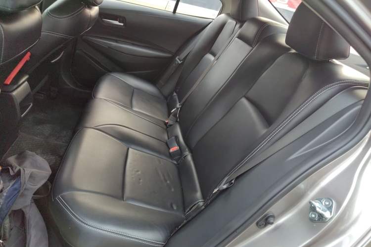 Used Toyota Corolla 2021 Dual-Engine 1.8L E-CVT Pioneer Edition Interior 4