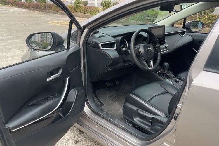 Used Toyota Corolla 2021 Dual-Engine 1.8L E-CVT Pioneer Edition Interior 5