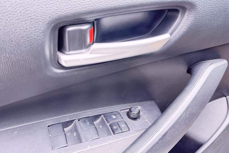 Used Toyota Corolla 2021 1.2T S-CVT Pioneer Edition Interior 6