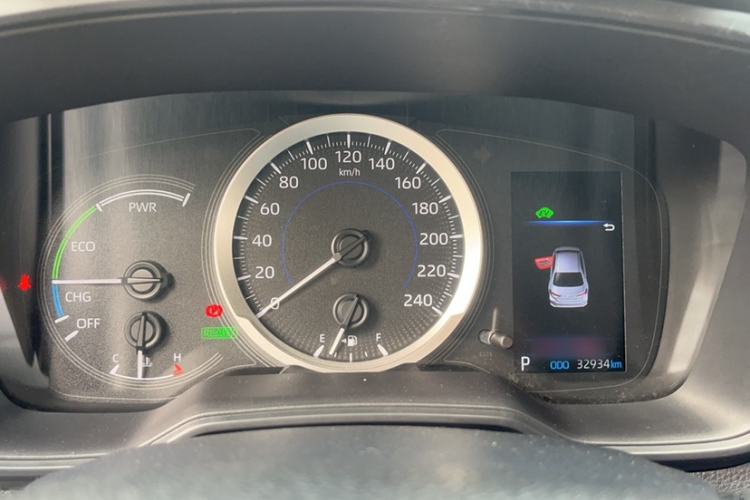 Used Toyota Corolla 2021 Dual-Engine 1.8L E-CVT Pioneer Edition Interior 8