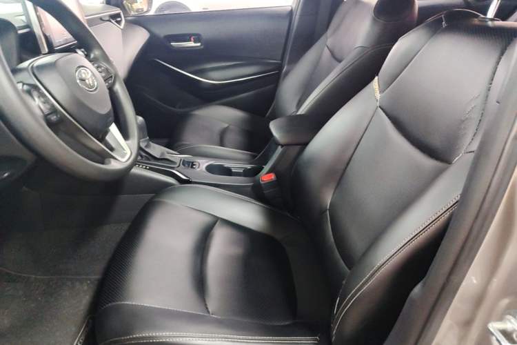 Used Toyota Corolla 2021 Dual-Motor 1.8L E-CVT Elite Edition Left Front Seat