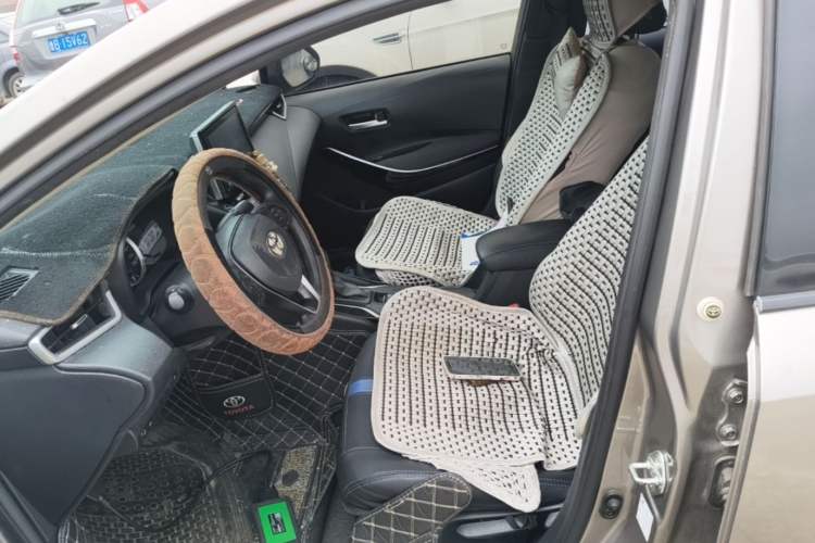 Used Toyota Corolla 2021 Dual-Motor 1.8L E-CVT Elite Edition Left Front Seat