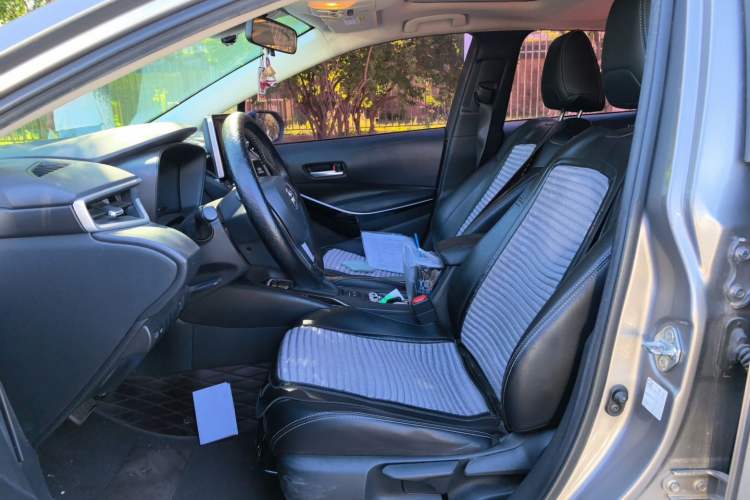 Used Toyota Corolla 2021 Dual-Motor 1.8L E-CVT Elite Edition Left Front Seat