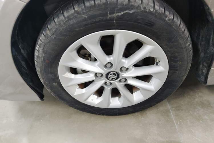 Used Toyota Corolla 2021 Dual-Motor 1.8L E-CVT Elite Edition Left Front Wheel Hub