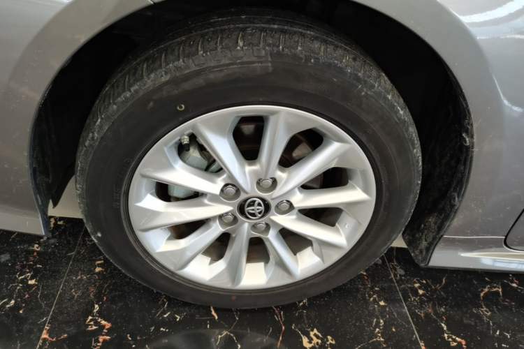 Used Toyota Corolla 2021 Dual-Motor 1.8L E-CVT Elite Edition Left Front Wheel Hub