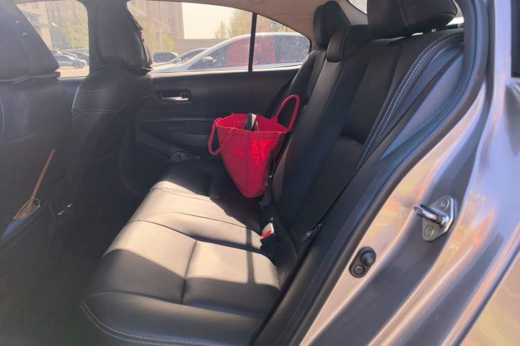 Used Toyota Corolla 2021 Dual-Motor 1.8L E-CVT Elite Edition Left Rear Seat