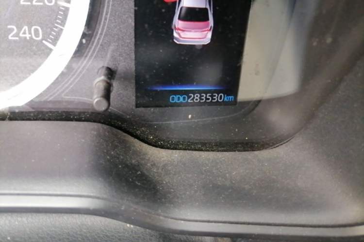Used Toyota Corolla 2021 Dual-Engine 1.8L E-CVT Pioneer Edition Odometer Close Up