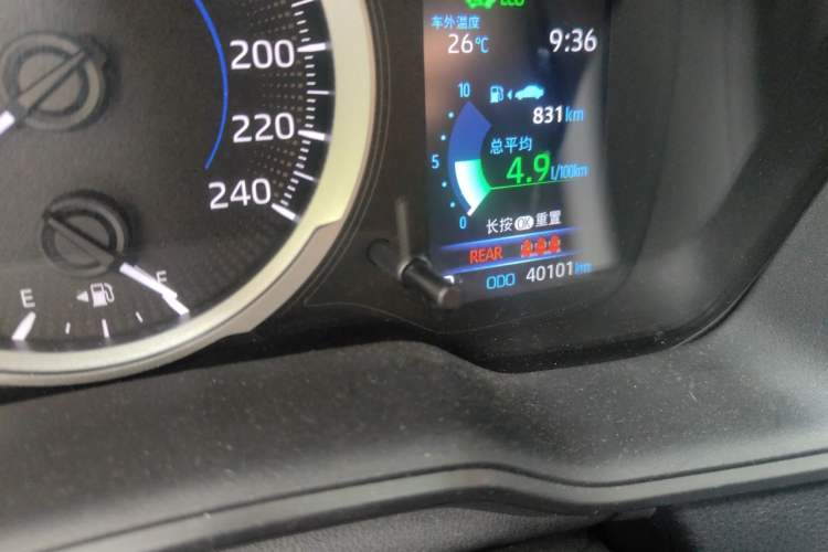 Used Toyota Corolla 2021 Dual-Engine 1.8L E-CVT Pioneer Edition Odometer Close Up