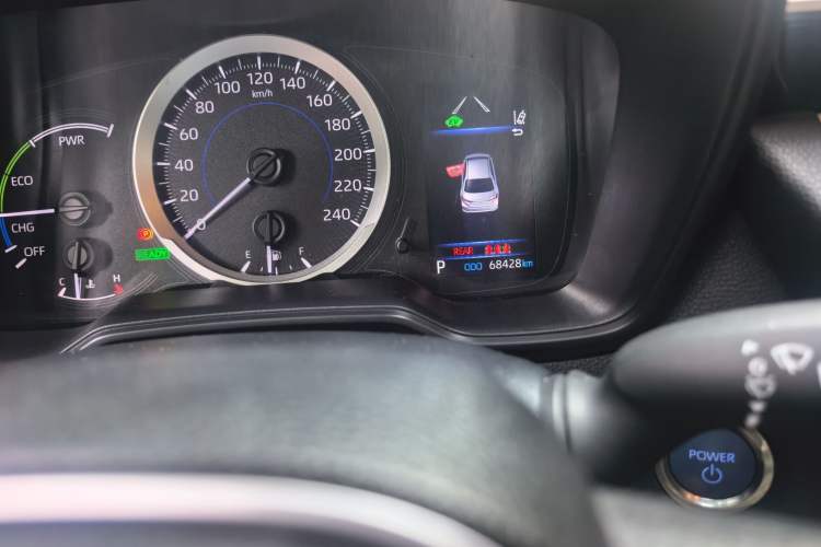 Used Toyota Corolla 2021 Dual-Motor 1.8L E-CVT Elite Edition Odometer Close Up