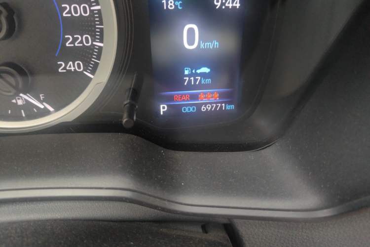 Used Toyota Corolla 2021 Dual-Motor 1.8L E-CVT Elite Edition Odometer Close Up