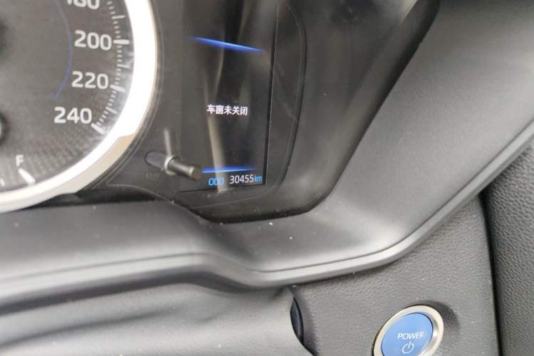 Used Toyota Corolla 2021 Dual-Motor 1.8L E-CVT Elite Edition Odometer Close Up