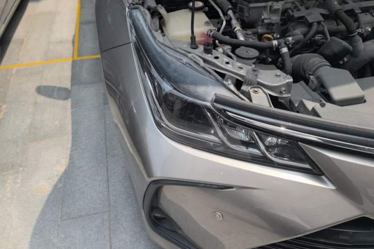 Used Toyota Corolla 2021 Dual-Motor 1.8L E-CVT Elite Edition Right Front Headlight