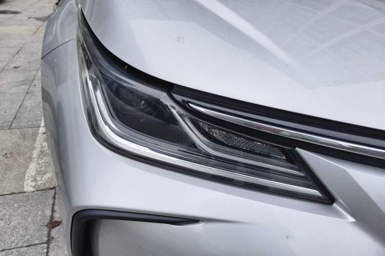 Used Toyota Corolla 2021 TNGA 1.5L CVT Elite Edition Right Front Headlight